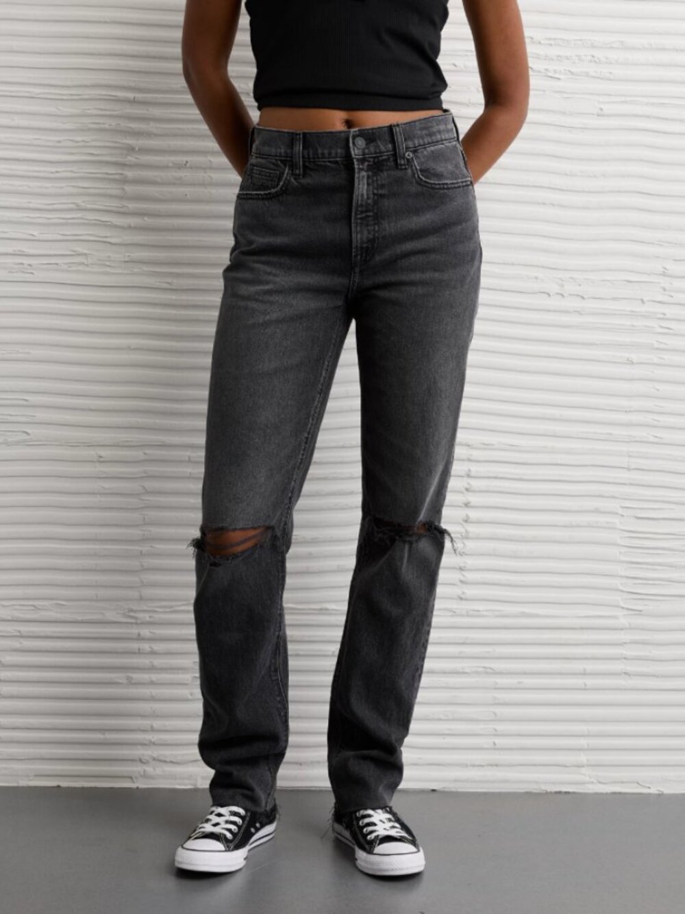 American Eagle Super High-Waisted Straight Jeans - Size 8 X-Long (TALL!!! 33")